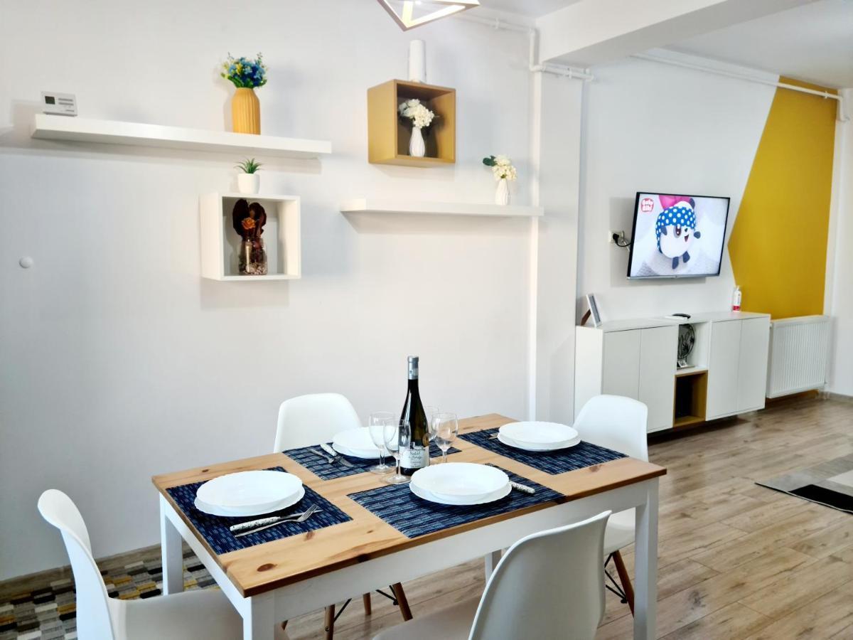 Apartament Vladis Năvodari Eksteriør bilde